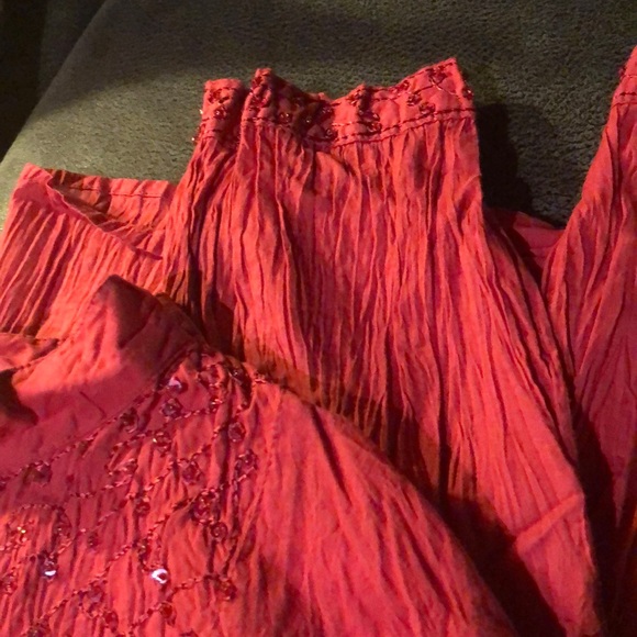 🌺 Blouse, Krinkly with sequins NWOT (never worn) - Picture 7 of 16